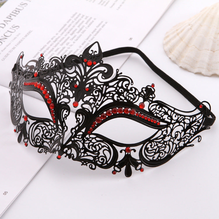 Iron Mask Metal Mask Cat Head White Metal Hollow Diamond Eye Mask