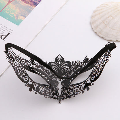 Iron Mask Metal Mask Cat Head White Metal Hollow Diamond Eye Mask